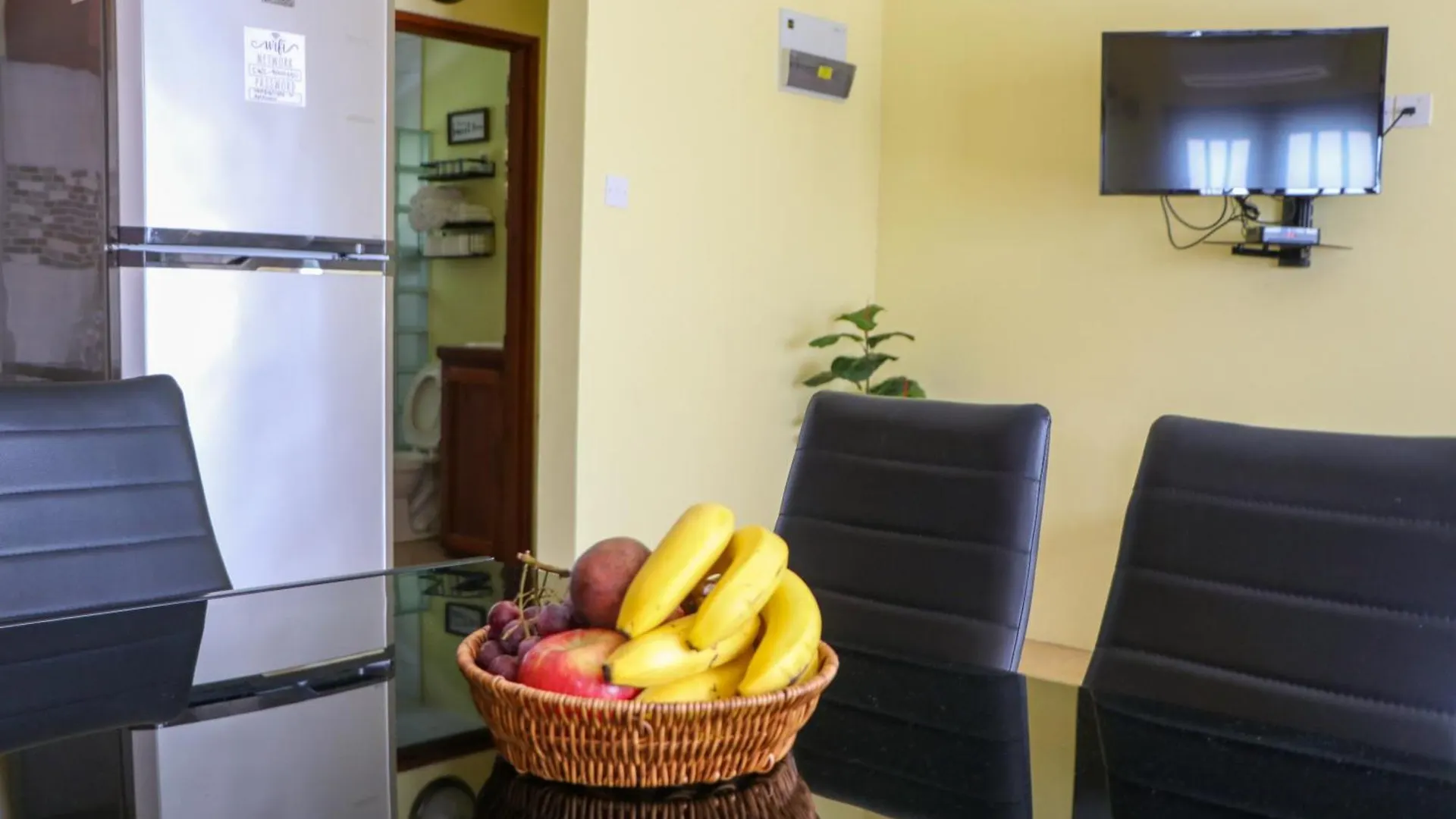 Hidden Gem Apartments Кастри